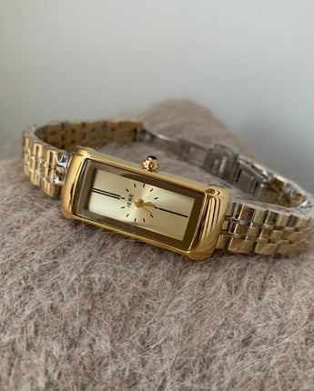 Women's Rectangular Gold Fashion Retro Steel Belt Quartz Watch