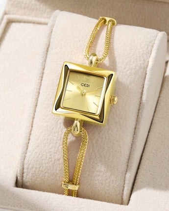 High-grade Simple Small Square Plate Alloy Bracelet Watch Antique Style